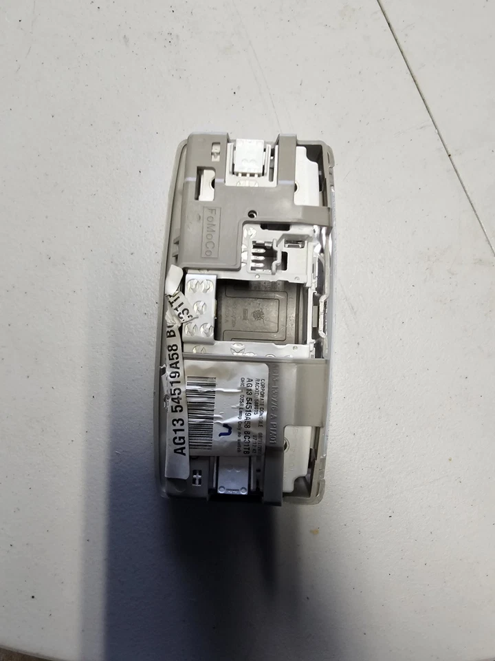 Luz de mapa de cúpula delantera Ford Taurus 2010 2011 2012 Foto 2 de 4