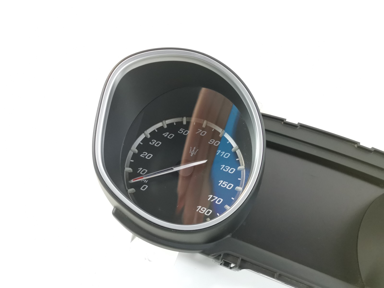 MASERATI LEVANTE S 3.0L 2017  Instrument Cluster Speedometer Gauge 670101176 OEM