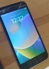 Lot of 20 Apple iPhone 8 - 64 GB - Space Gray...