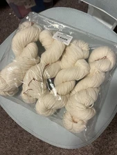 Lot PRO MX Reactive Dyes 2oz Jars + 4 Merino Superwash Worsted Yarn Hanks