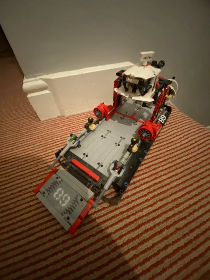 LEGO Technic 42076 Hovercraft, photo 4 of 5