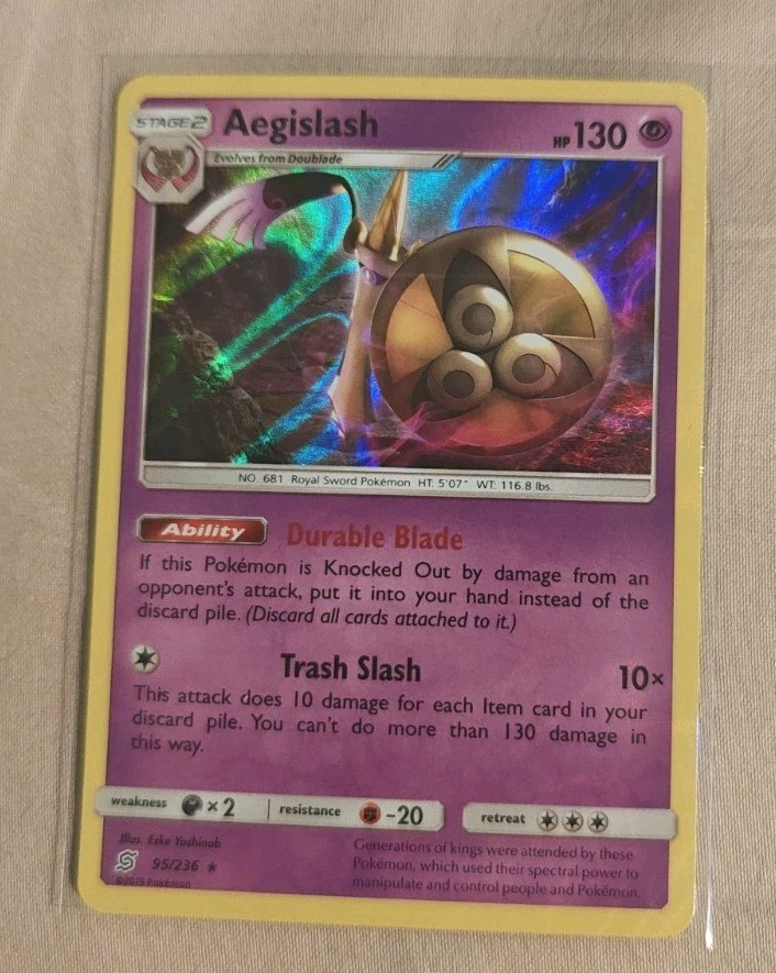 Pokemon TCG Aegislash 95/236 Sm-Unified Minds Holo NM Card