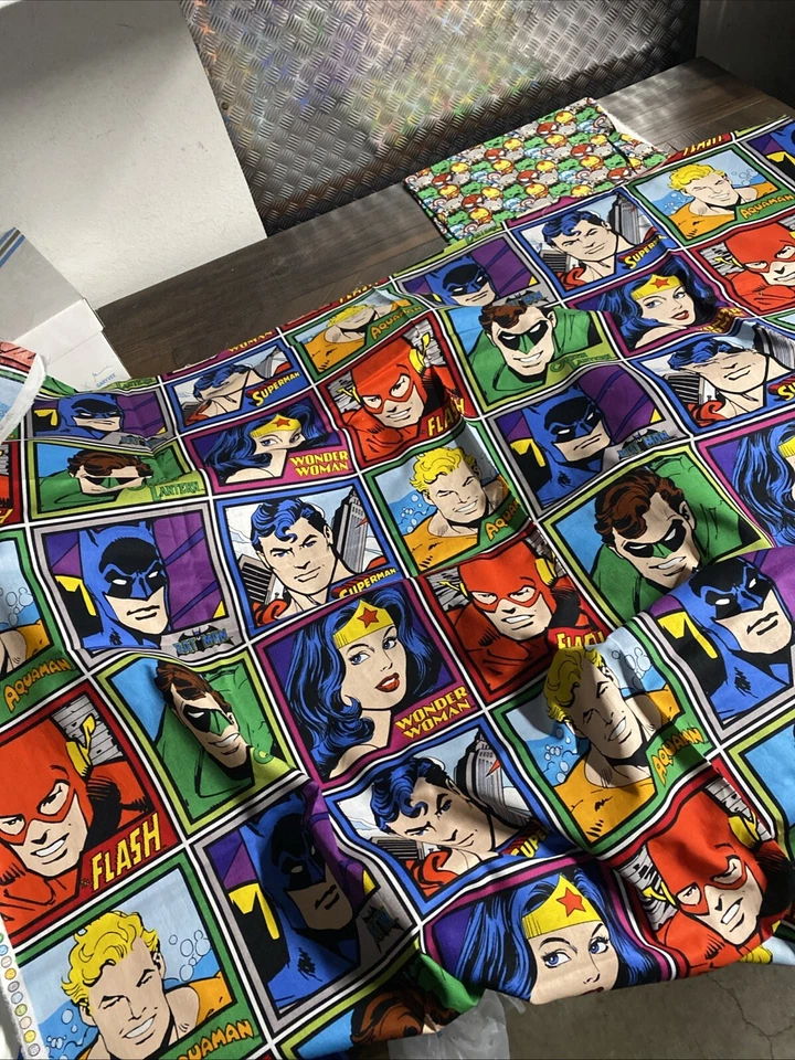 Disney MARVEL DC UNIVERSE Lote de Tela Superhéroe Batman Thor Iron Spider Man Hulk Foto 4 de 4