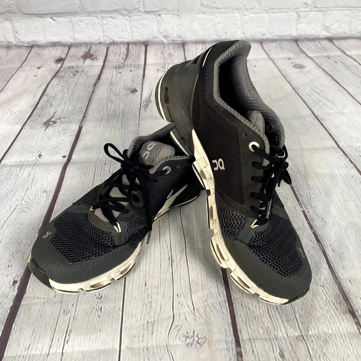 On Cloud shoes Cloudflyer womens 7.5 us black white grey