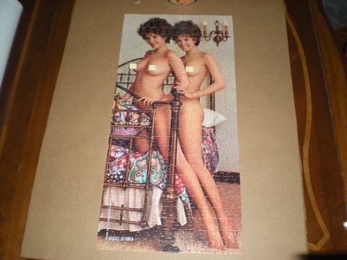 Vintage Playboy Playmate Puzzle Misses October Collinson Twins Complete AP112