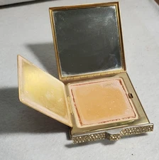 VINTAGE 1950s VOLUPTE ETCHED GOLD TONE & RHINESTONE COMPACT MIRROR POWDER CASE