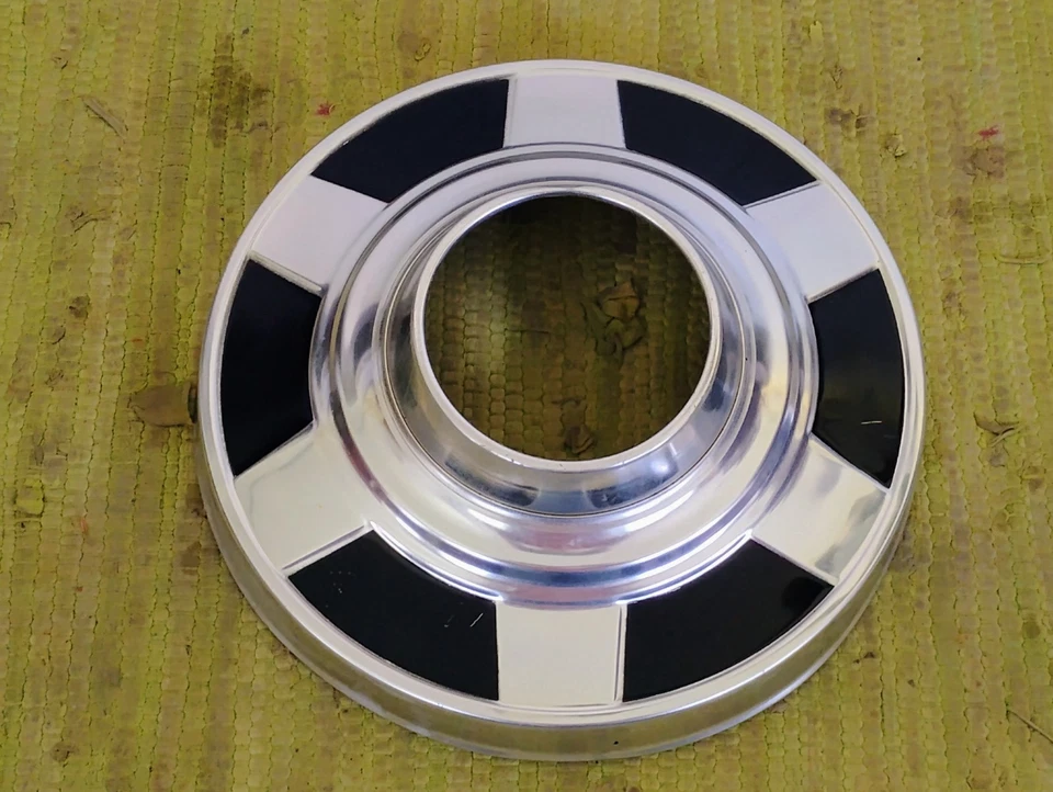 73-87 GMC 1 Ton 4x4 DANA 60 Dog Dish HUBCAPS 12" Truck K35 K3500 - Image 2 of 4