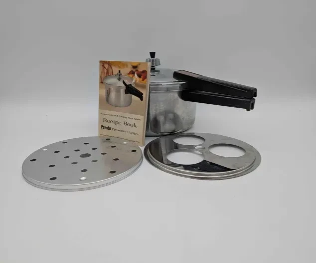 Vintage PRESTO Stainless Steel Pressure Cooker C401B 4qt w/jiggler & accesories