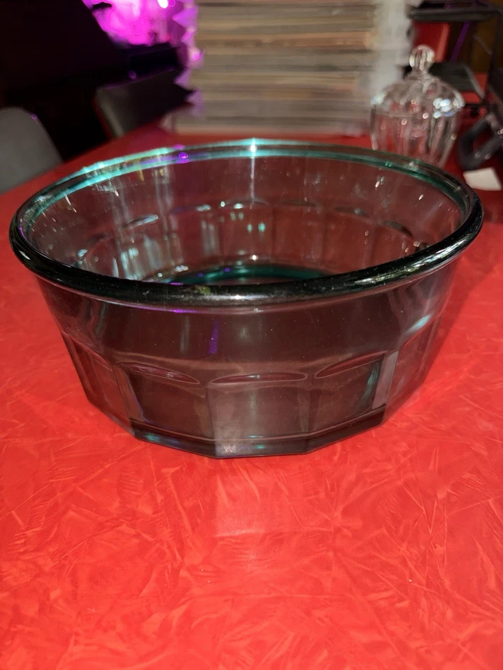 Vintage 16 Panel Arcoroc Large France Teal Glass  Bowl 9” X 4" - Image 4 of 4