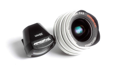 Voigtländer Super Wide-Heliar 4,5/15 Asph. Screw Mount Lens M39  f/4,5 15mm