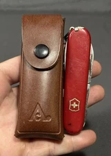 Victorinox Swiss Army Knife Officer Suisse Rostfrei & Leather Case SOLD AS IS