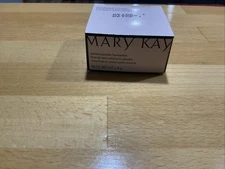Mary Kay Mineral Powder Foundation Beige 1 #016888 NOS Retired .28oz