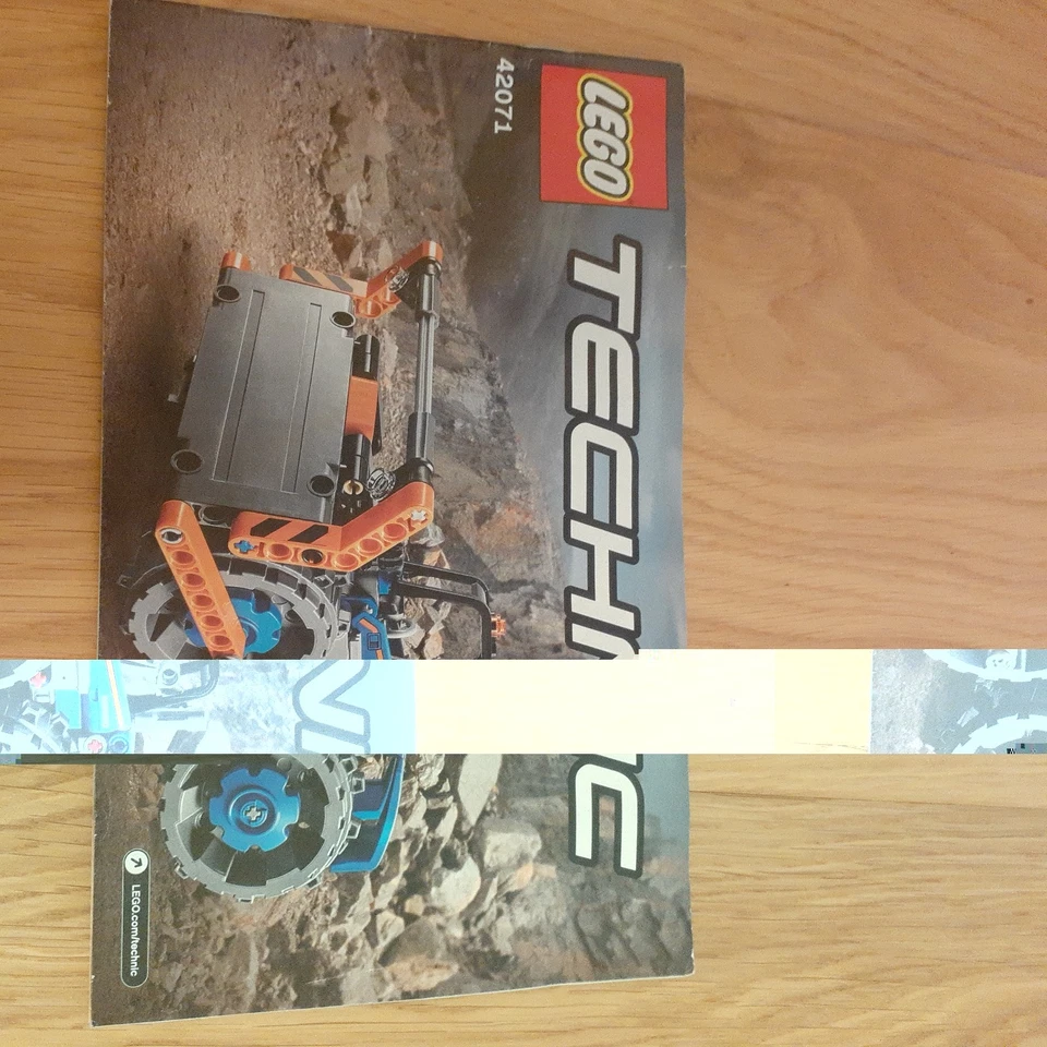 LEGO Technic 42071 Dozer Compactor, photo 2 of 5