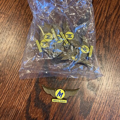 20-pack Gold & 10-pack White Midway Airlines Plastic Pilot Wings NEW