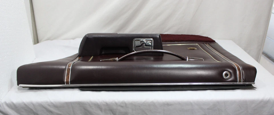 Oldsmobile Custom Cruiser 1987 panel de puerta/reposabrazos interior vagón pasajero trasero Foto 3 de 4