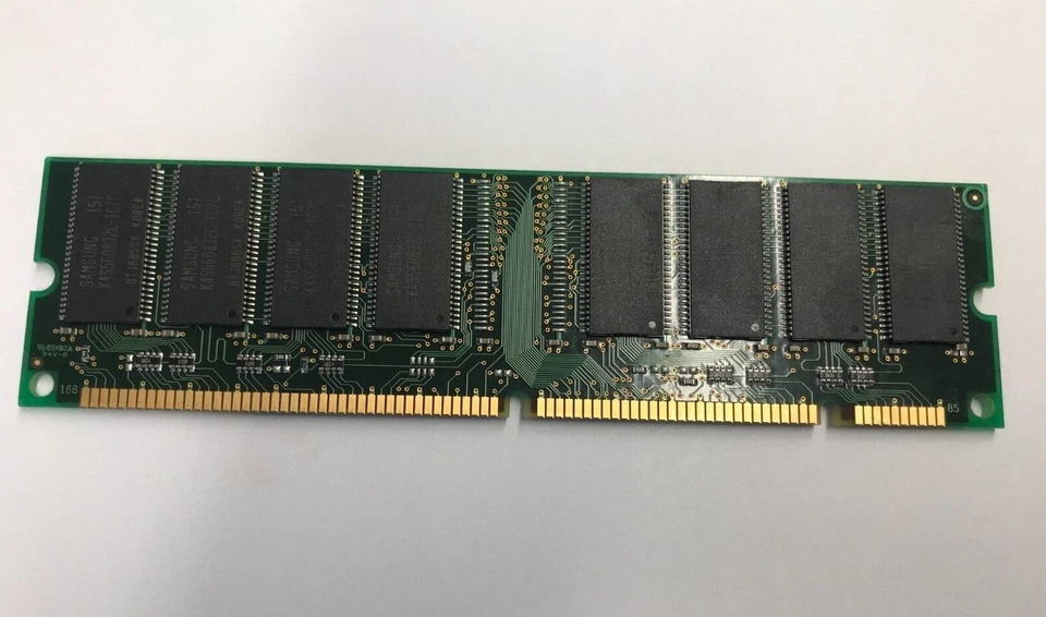 IBM 10k0062  512MB SDRAM-133MHz PC133 non-ECC Unbuffered 168-Pin DIMM Memory - Image 2 of 2