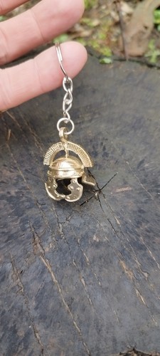 Roman centurion helmet key ring - Picture 4 of 5