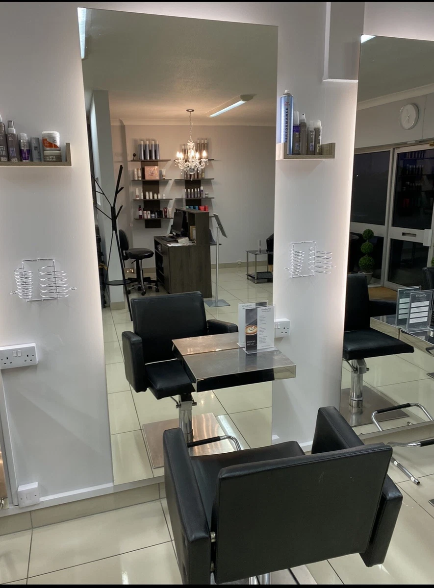 Salon on sale mirror station