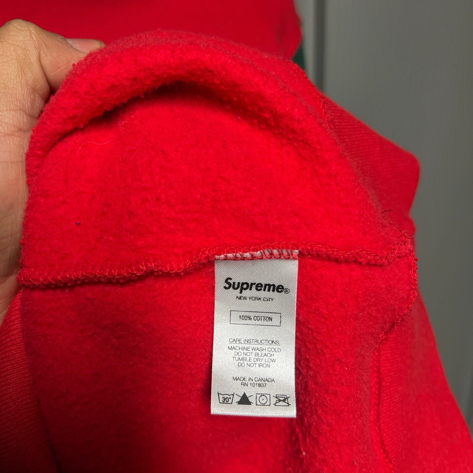 Felpa con cappuccio Supreme S logo colorblocked taglia M rossa SS19 SS19SW22
