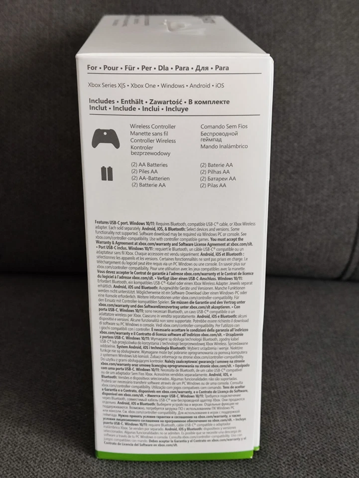 Xbox Series Wireless Controller Carbon Black - Brand New Sealed - Fast Dispatch - Image 3 of 3