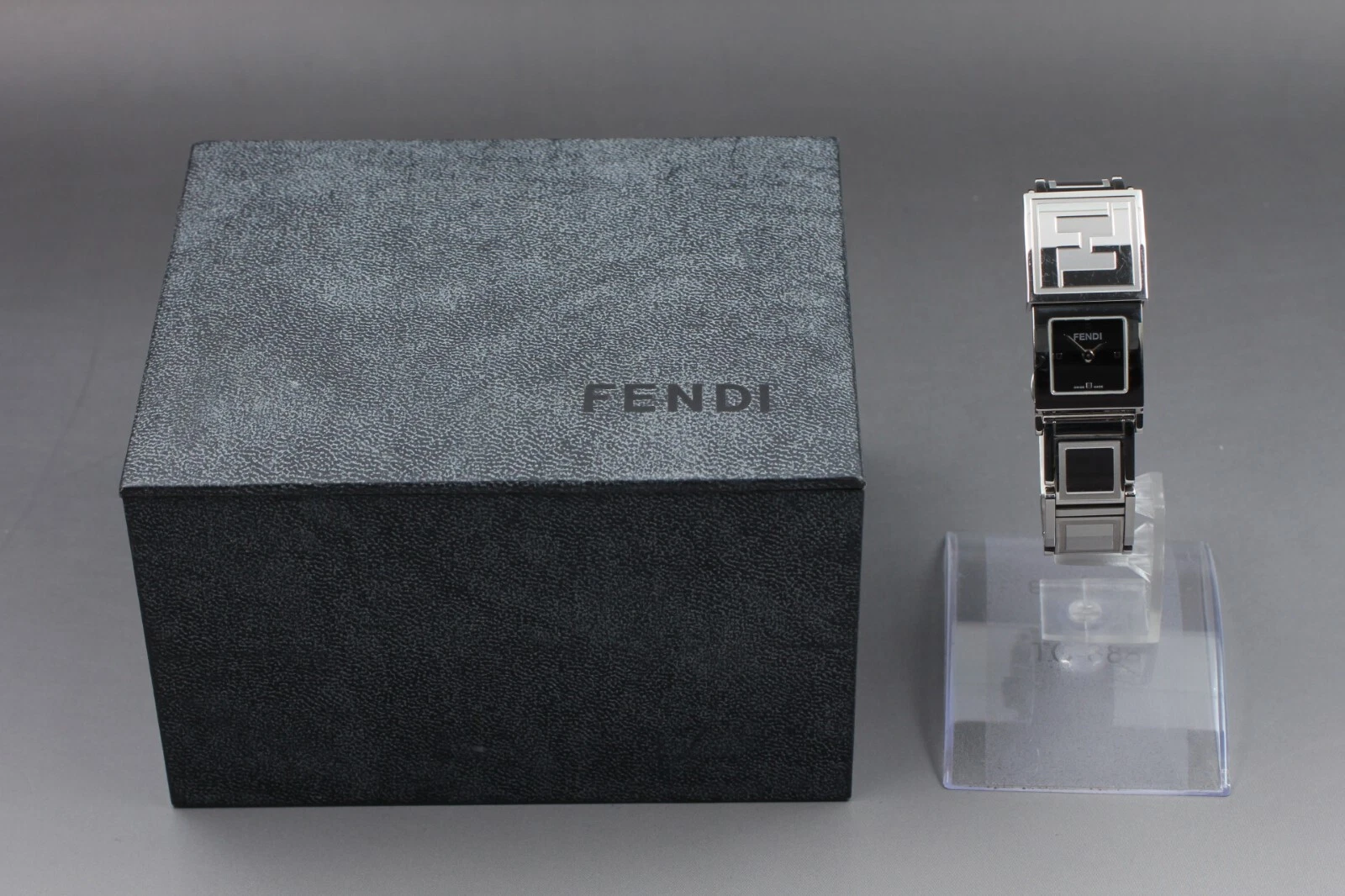▶Orologio donna Qz FENDI 5400L Secret quadrante nero nuova batteria [N come nuovo scatola] T918