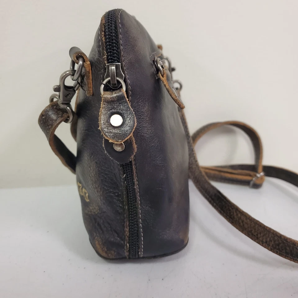 Mini bolsa tiracolo Bed Stu feminina couro desgastado Ventura marrom rústica neutra - Imagem 4 de 4