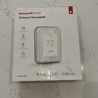 Honeywell Home T9 Smart Thermostat with Room Sensor - White (RCHT9610WFSW2003)