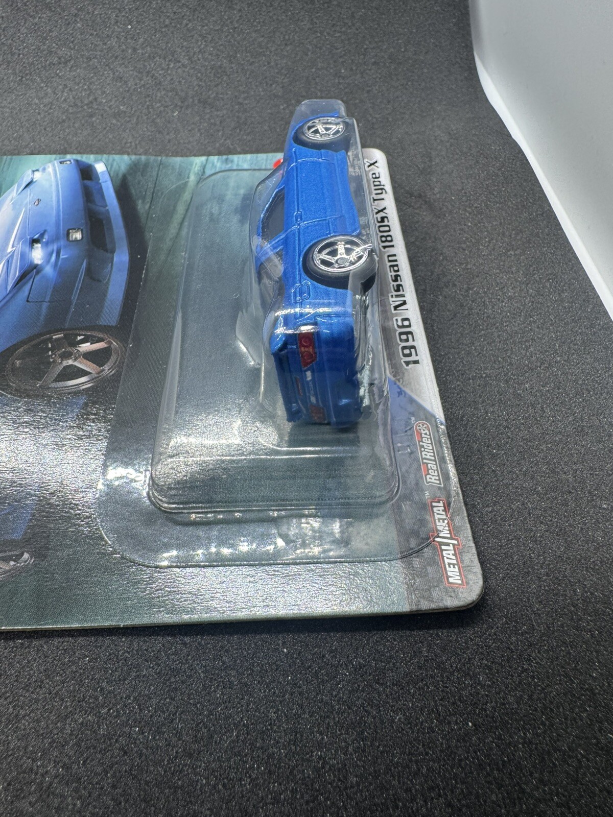 Picture 3 of 4