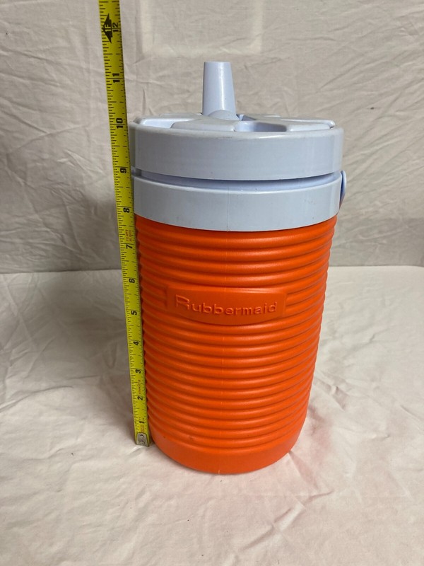 Rubbermaid cooler jug