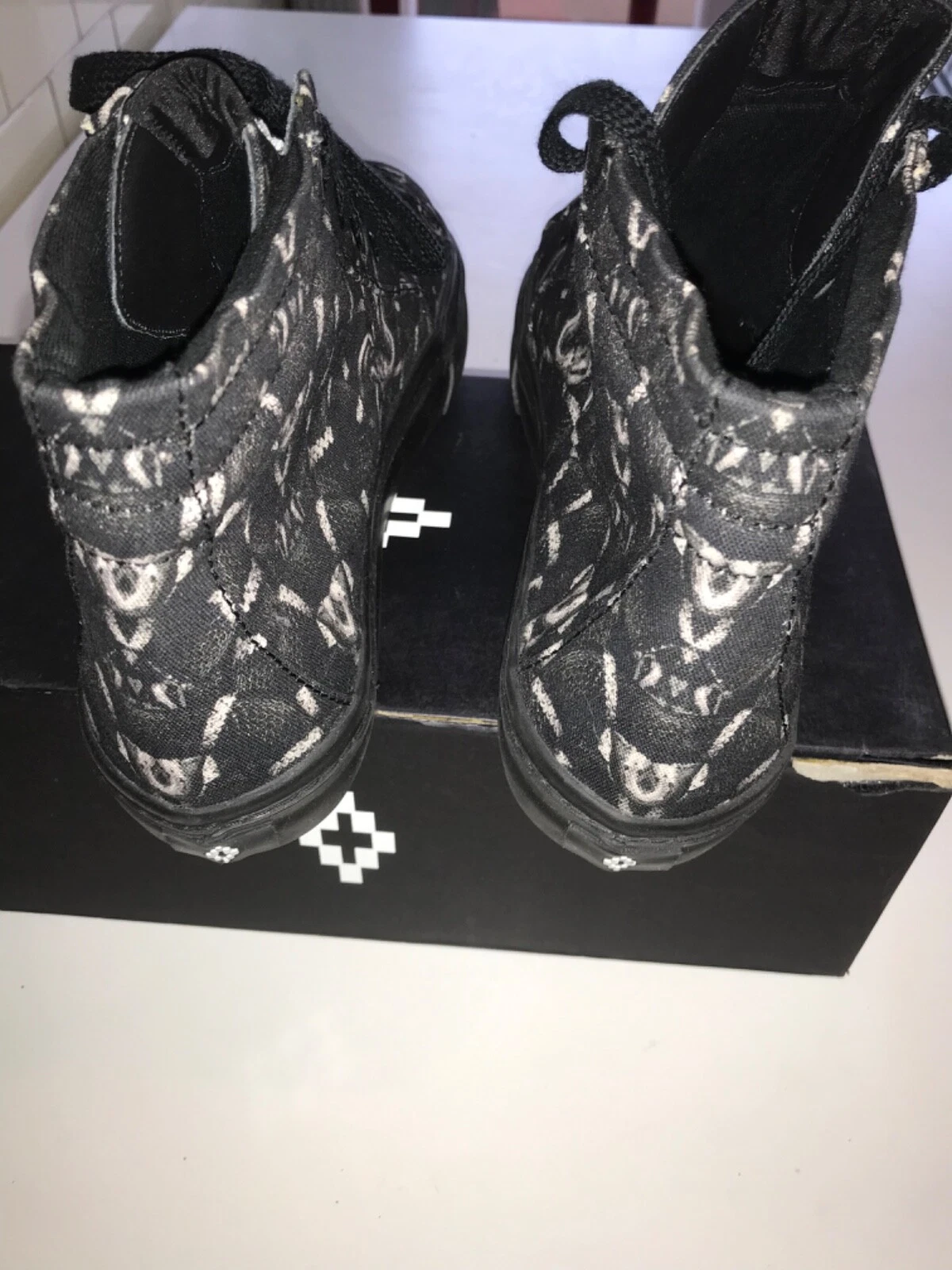 Scarpe Marcelo Burlon County of Milan NERE Taglia 43 ALL OVER SNAKE