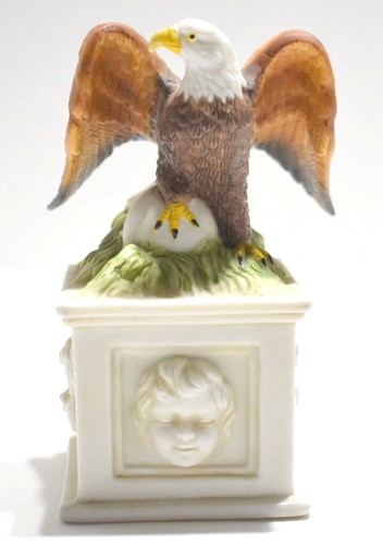 Figurine Bald Eagle Nest Egg Ceramic Woodlands Wildlife National Bird - 第 1/7 張圖片