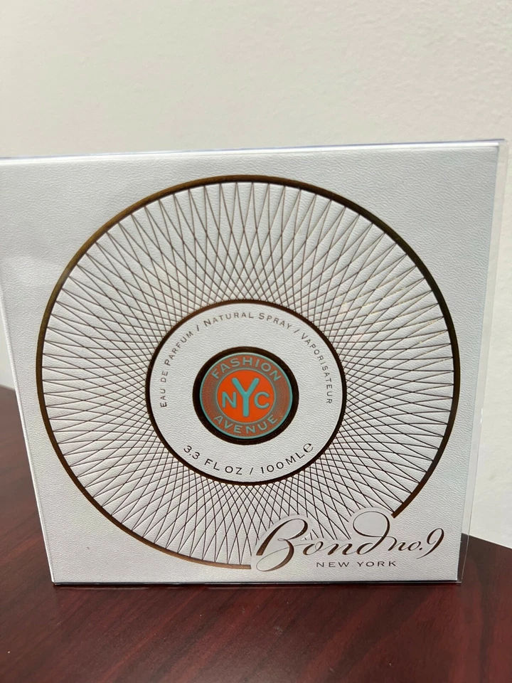 BOND No.9 时尚 AVENUE 3.3 液量盎司/100 毫升淡香精喷雾带盒 — 第 2/4 张图片