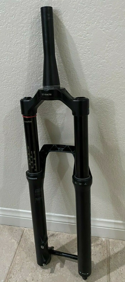 ROCKSHOX DOMAIN RC 29 ROCKSHOX DOMAIN RC 29