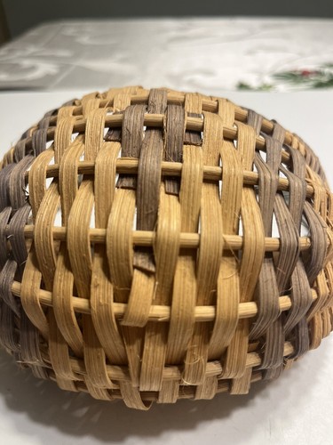 PRIMITIVE WOVEN Oak Splint EGG GATHERING BUTTOCKS BASKET Wall Hanging - Picture 18 of 20