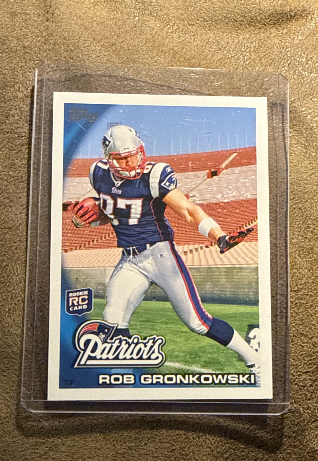 2010 Topps - Rob Gronkowski #148 Ball in Right Arm (RC)