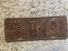 1925 Wyoming DEALER License Plate  ORIGINAL