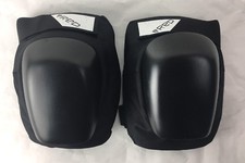 Red Skateboard Knee Pads Protection SMALL Skatepark Derby