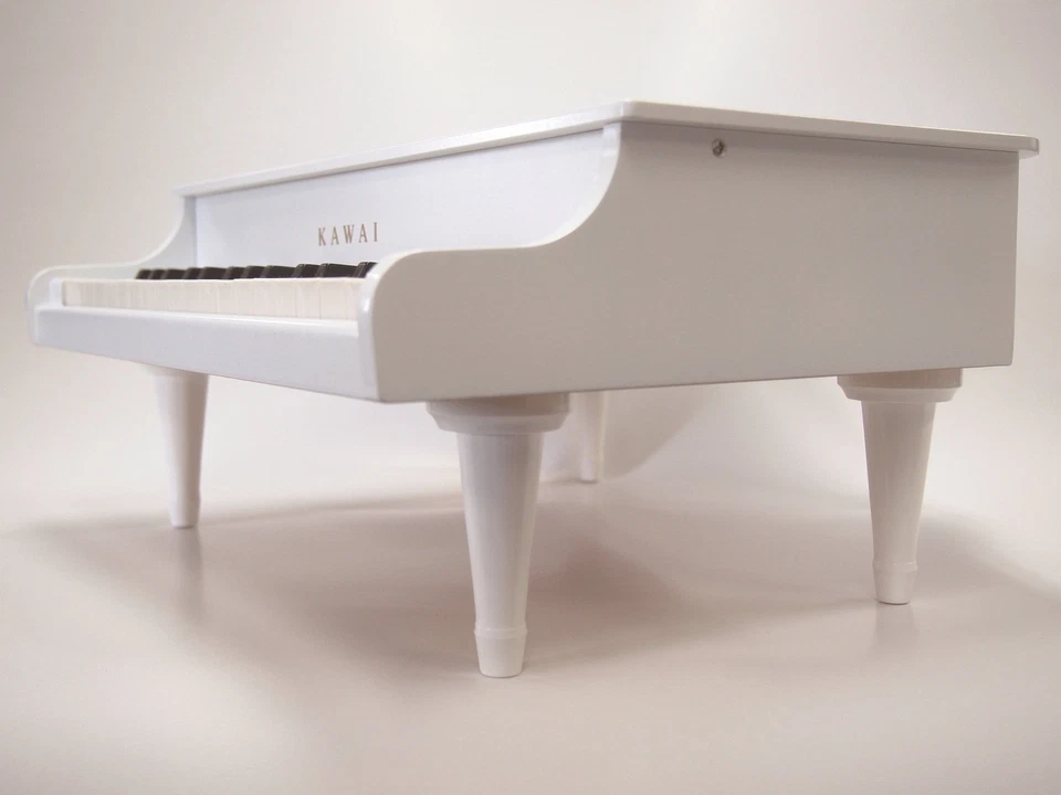 KAWAI Mini Pianoforte a coda 1162 32 tasti colore bianco strumento musicale giocattolo pianoforte - Immagine 3 di 4