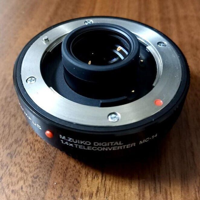 OLYMPUS MC-14 M.ZUIKO DIGITAL 1.4x Teleconverter Dust and