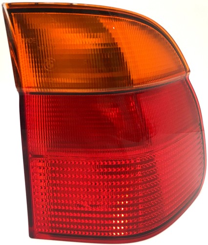 BMW 5er E39 Touring Rücklicht Heckleuchte Seitenwand rechts 8371328