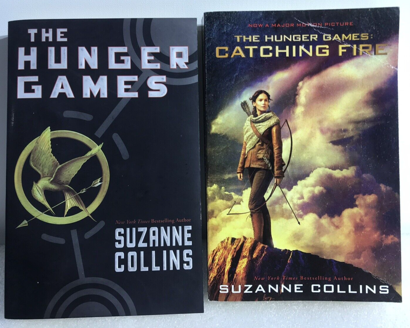 Catching Fire (Hunger Games Trilogy) - Suzanne Collins: 9781407153346 -  AbeBooks