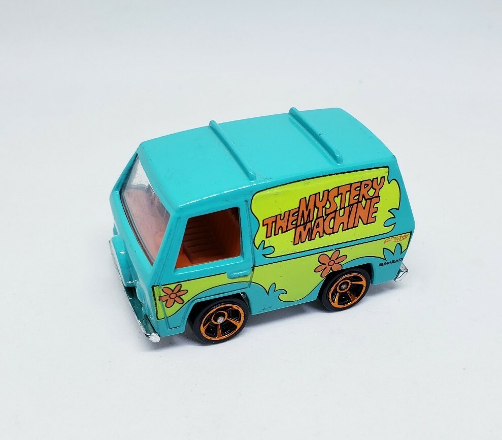 Hot Wheels 2017 Scooby Doo The Mystery Machine HW Screen Time