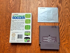 Konami Hyper Soccer f&uuml;r Nintendo NES mit OVP und Anleitung PAL CIB
