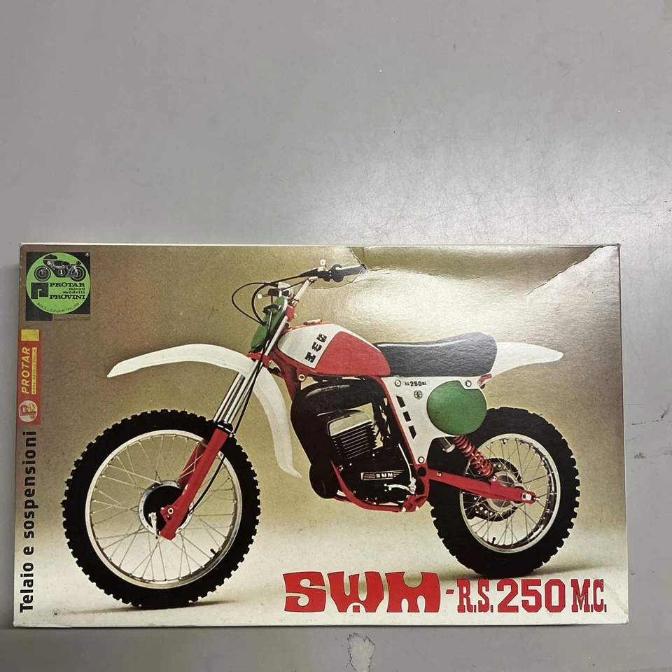 SWM R.S. 250 M.C. PROTAR 1/9 Modellino Collezione IN PLASTICA | NUOVO | moto - Immagine 2 di 4