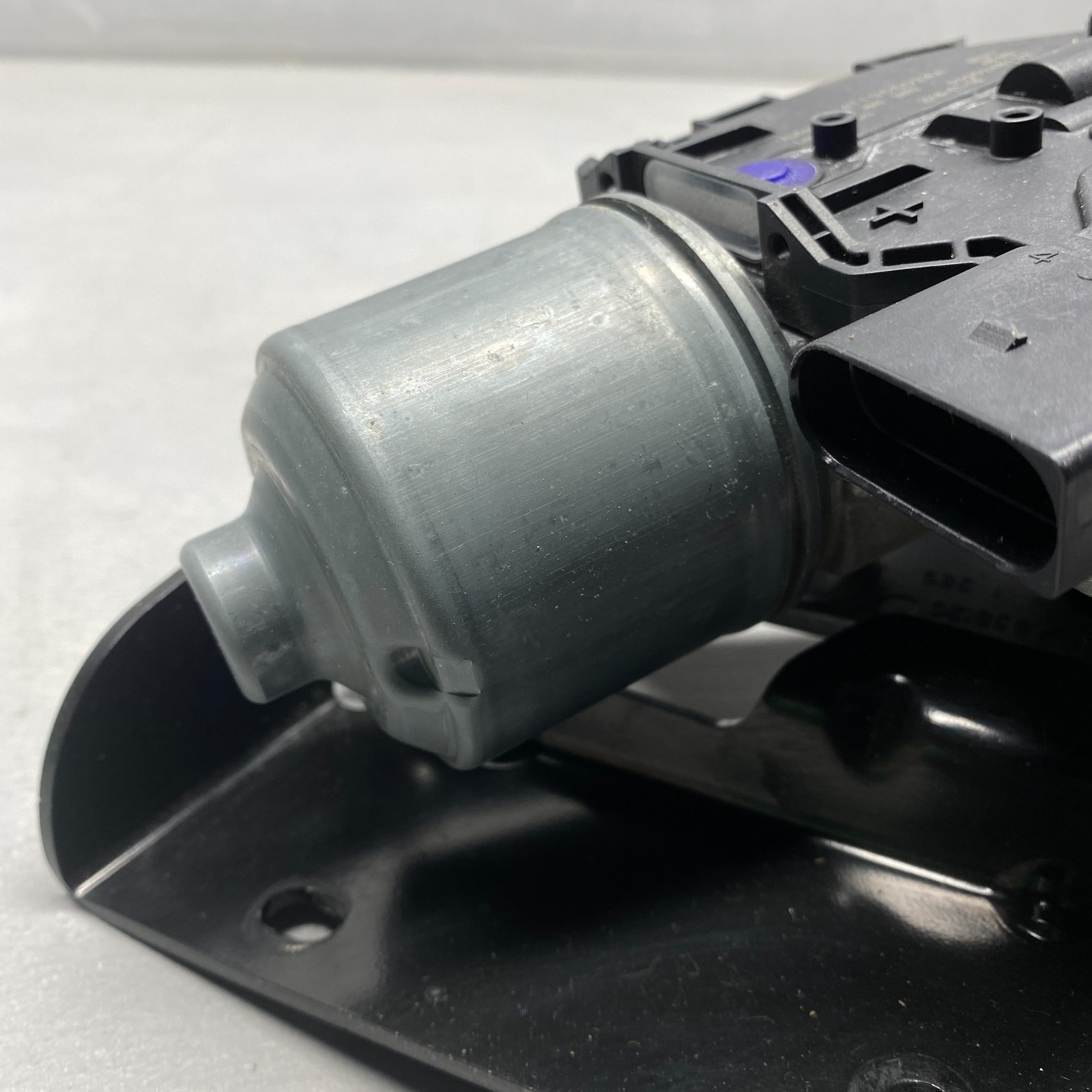2019 Lamborghini Huracan LP580-2 Side Wiper Motor W/ Blade 4T1955024A