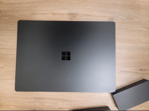 microsoft surface laptop 4- 15",i7,32GB,1TBssd