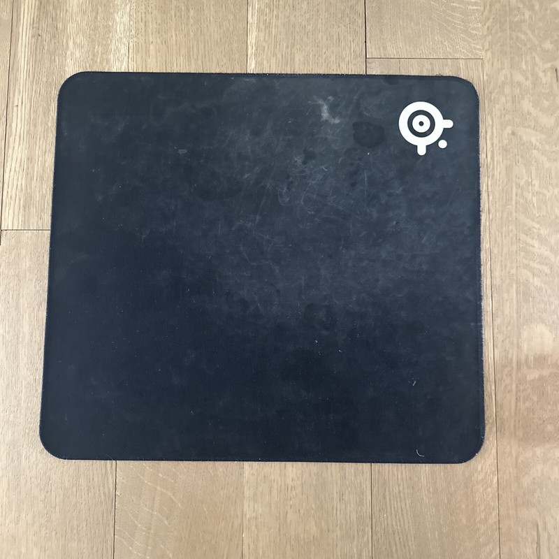 SensorsSteelSeries QcK Gaming Mouse Pad - Large Cloth. 
