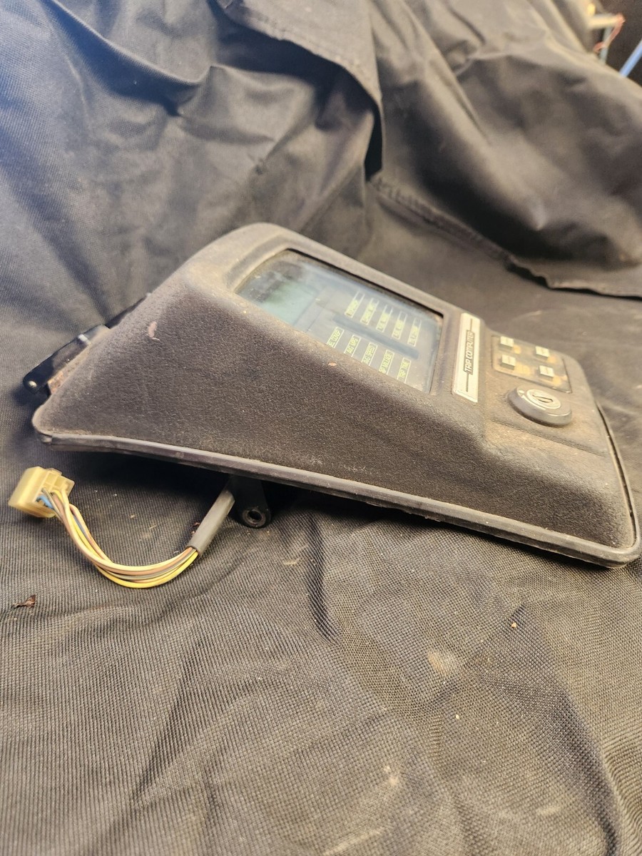 1984 KAWASAKI VOYAGER ZN1300 GAUGE TRIP COMPUTER GAS TANK 357