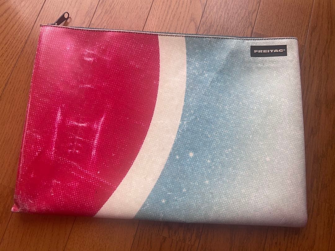 FREITAG gradation computer case - image 1