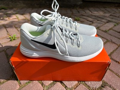Nike Lunar Apparent Pure Platinum. BRAND NEW WITH ORIGINAL BOX Women's Size 9